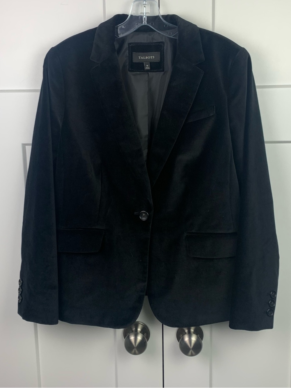 Talbots Size 10 M Black Velvet Blazer Jacket Glam Holiday Old Money Vamp Date